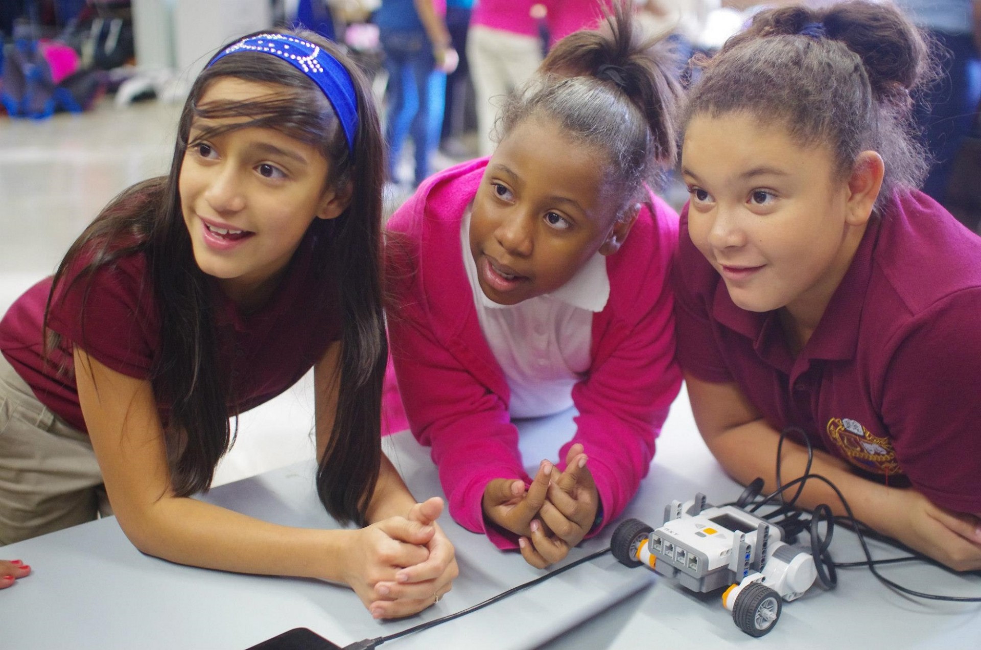 Google Hosts Kids Robotics Workshop — Columbia Community