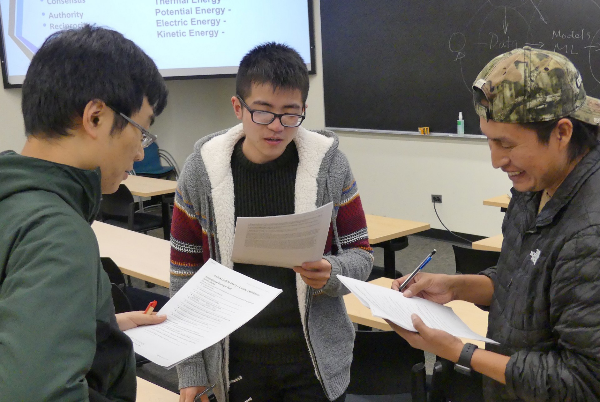 Building and Teaching a solid lesson. Photo Credit: Outreach Programs Staff Training Workshops - Mentor