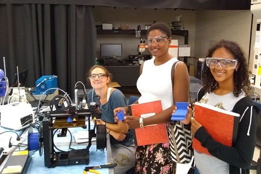 Research of Syringe Pump for Scanning Bubble Microscopy. Photo Credit: Jeremy Heyman Engineering the Next Generation (E.N.G.)